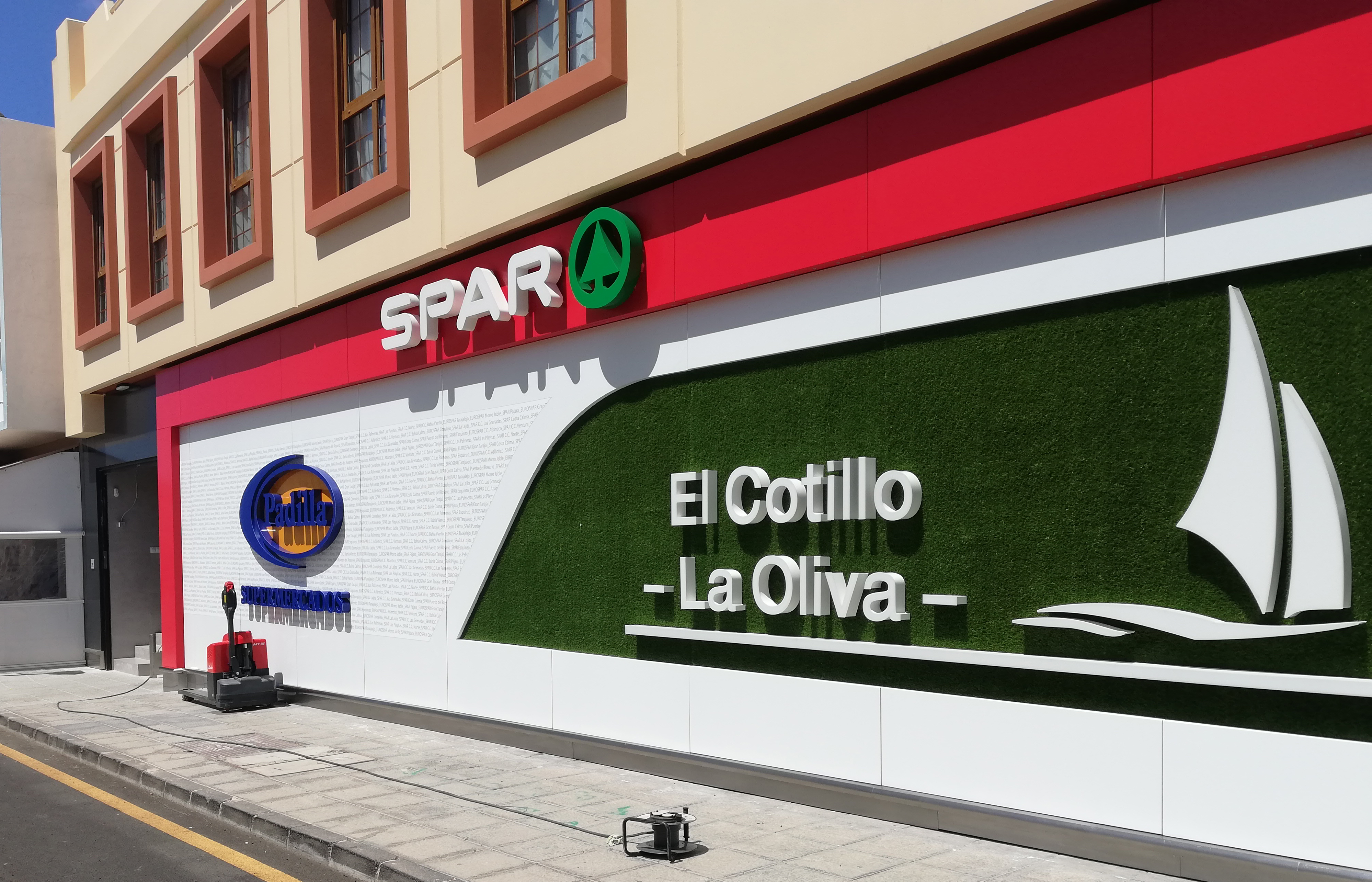 Fachada SPAR EL COTILLO-LA OLIVA (Fuerteventura)