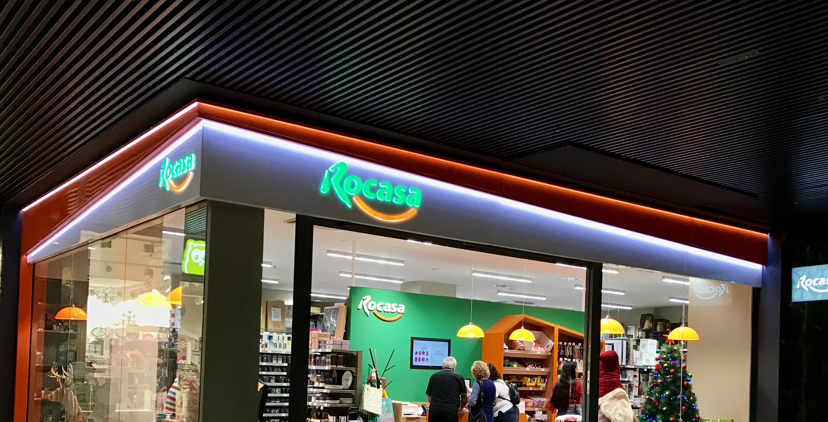 Mogán Mall Puerto Rico – Rocasa y Flormar